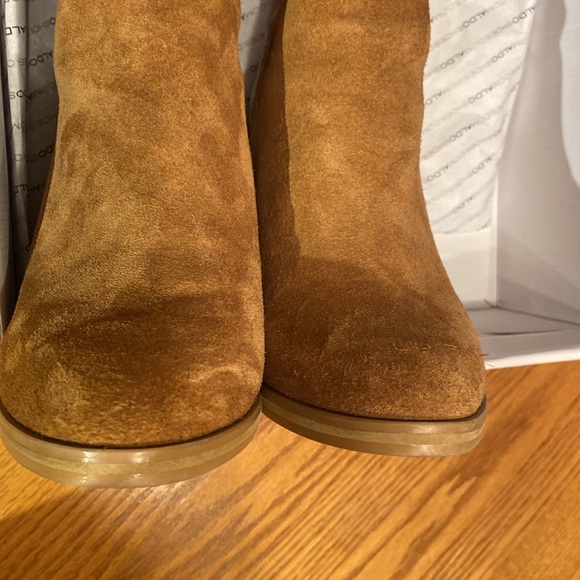 Stunning leather Aldo boots - Picture 5 of 7